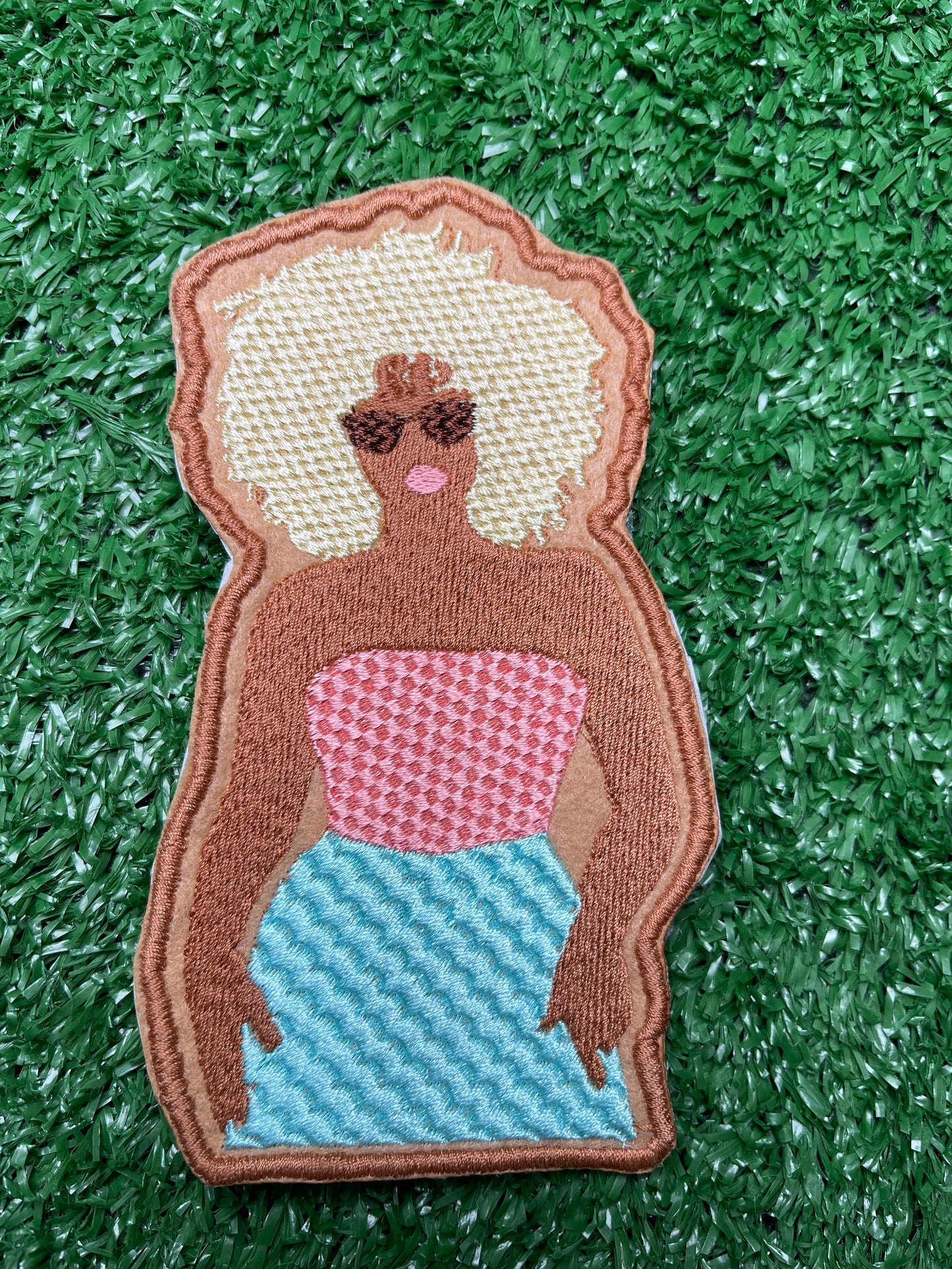 Natural Blonde Embroidered Iron-on Patch