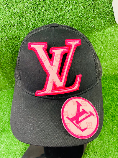 Elegant round applique patch featuring a stylish LV design, perfect for adding a touch of luxury to jackets, bags, hats, and more. Sophisticated patch shaped like the iconic LV letters, ideal for enhancing any garment or accessory with a luxurious, designer flair.